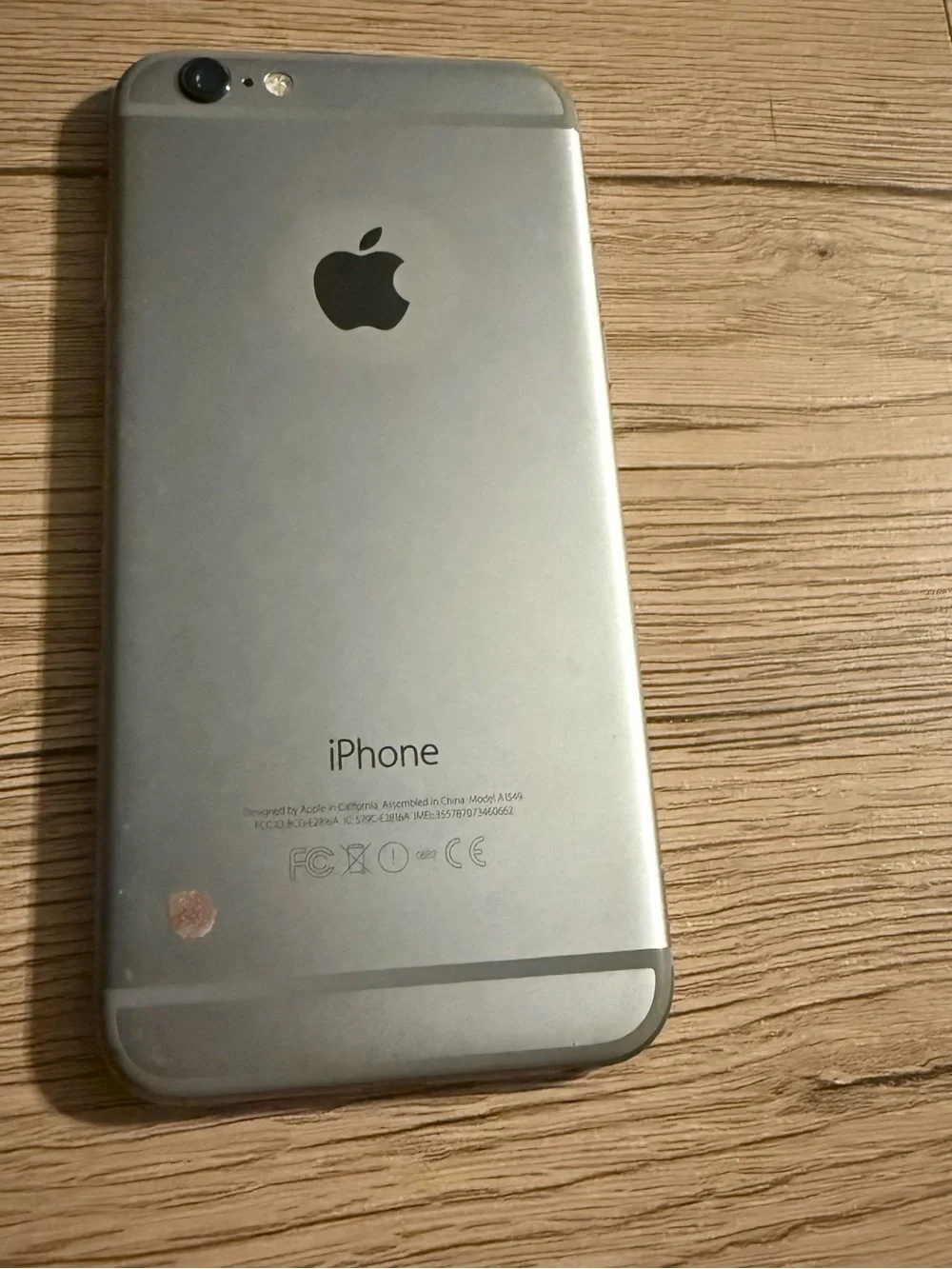 Apple iPhone 6 32GB Black - Works Great - 99% Battery Health